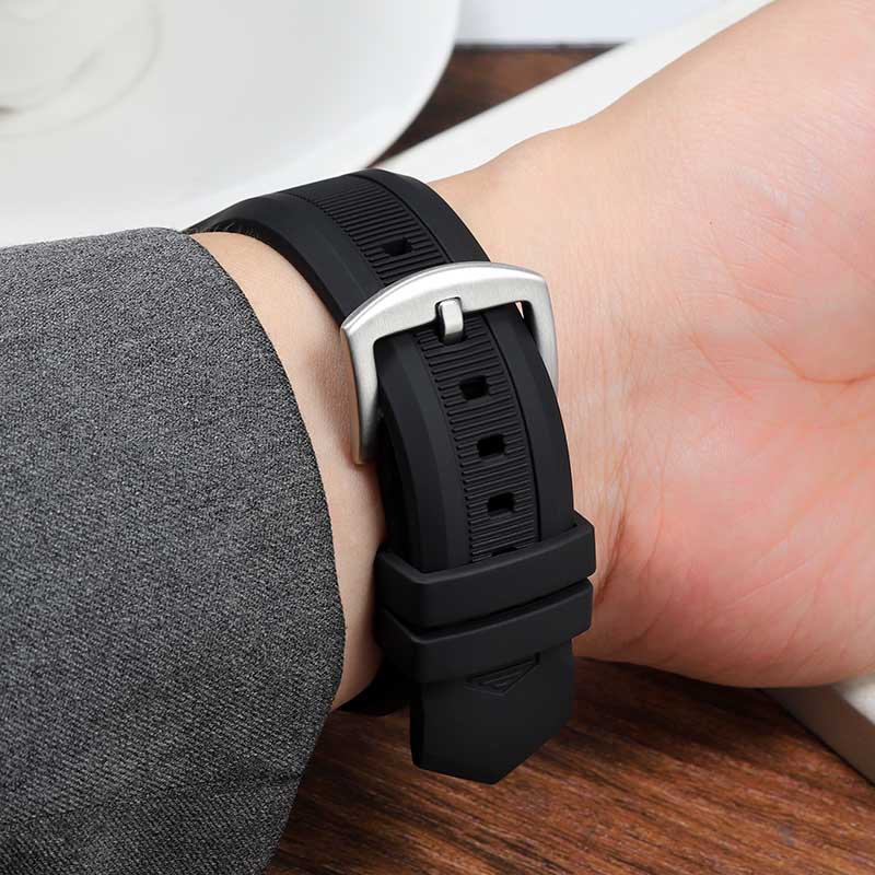 Notched silicone rubber watch  - Rubber Strap Diver 评论和价格